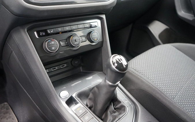 Volkswagen Tiguan Allspace cena 99900 przebieg: 90500, rok produkcji 2017 z Łódź małe 667